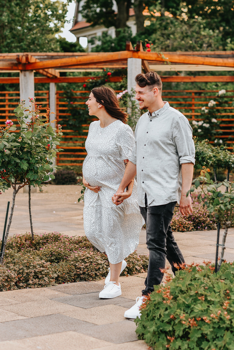 Babybauch Fotos Frankfurt, Schwangeschaftsshooting Hanau, Babybauch Fotoshooting Hanau, Maternity Fotoshooting Frankfurt, Newborn und Familienfotos Hanau, Familienfotograf Frankfurt