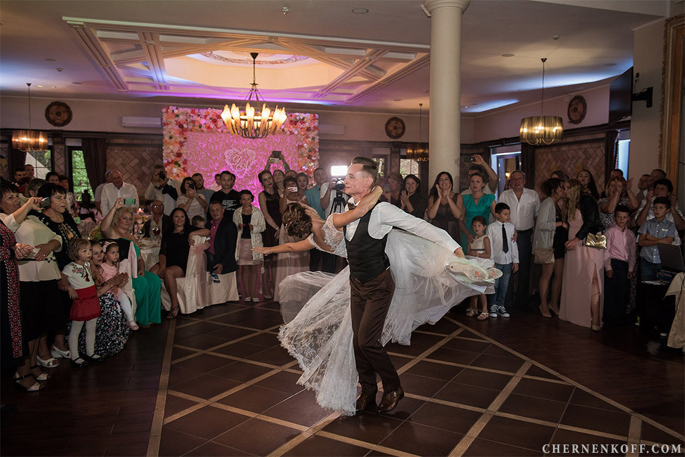 Дмитро та Анастасія. Весільний та сімейний фотограф в Києві