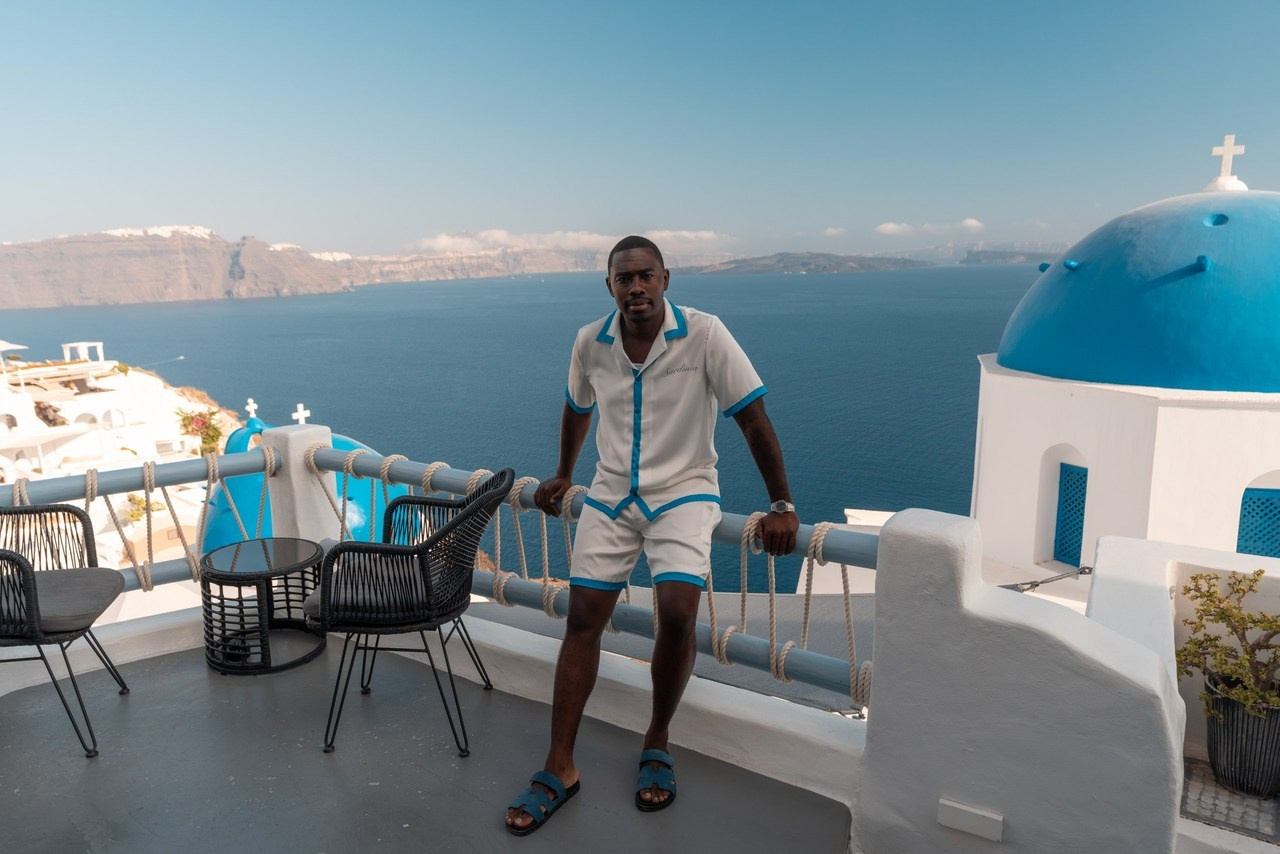 Santorini flying dress reviews photographer & Testimonials | SokoLOVE. Photographer in Santorini SokoLOVE Alex| Flying Dress Santorini