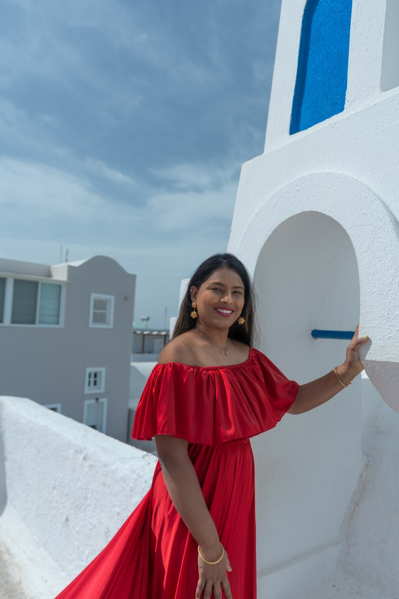 Santorini flying dress reviews photographer & Testimonials | SokoLOVE. Photographer in Santorini SokoLOVE Alex| Flying Dress Santorini