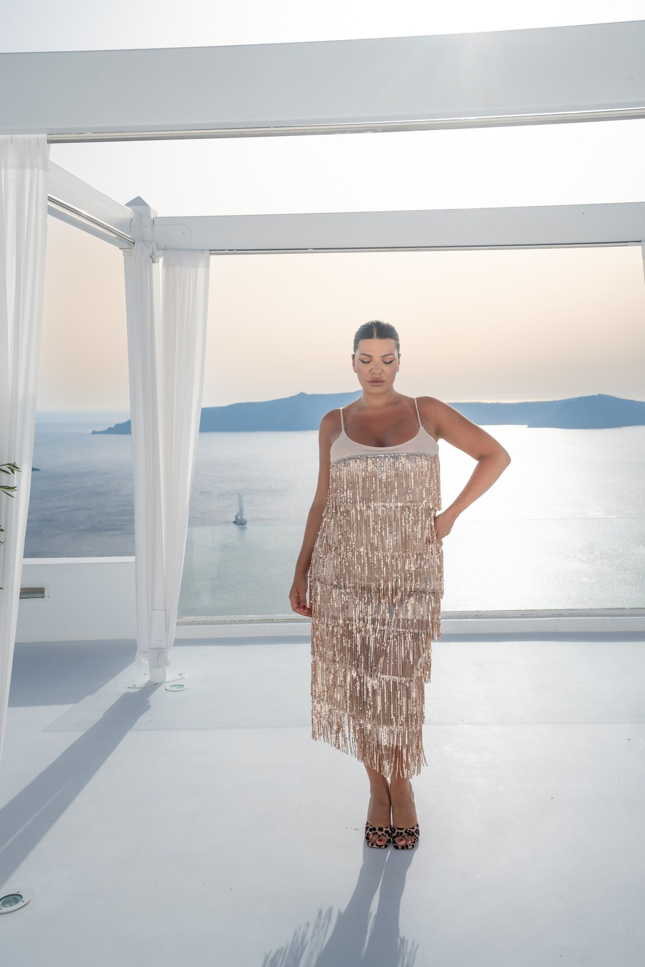 Santorini flying dress reviews photographer & Testimonials | SokoLOVE. Photographer in Santorini SokoLOVE Alex| Flying Dress Santorini