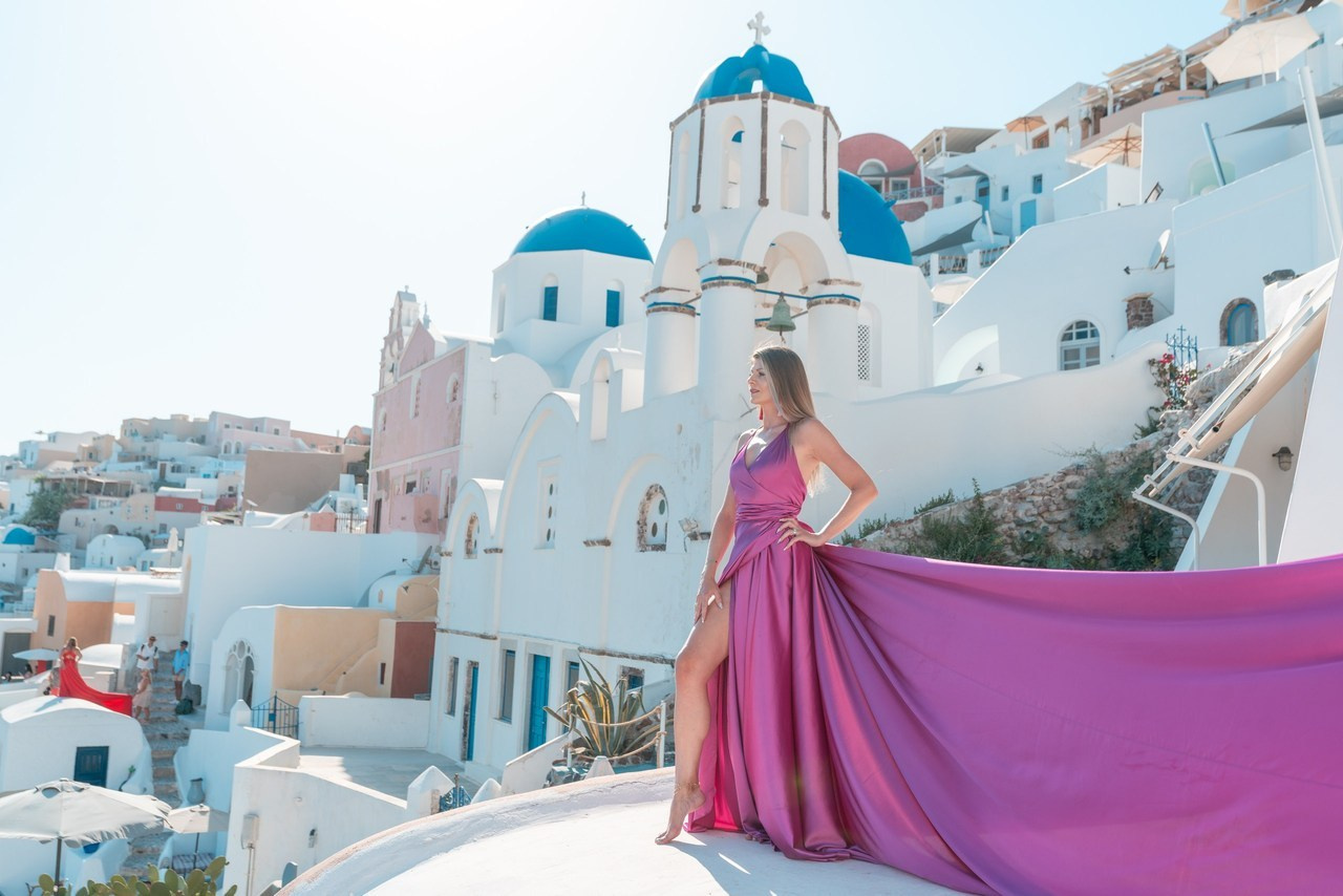 Santorini flying dress reviews photographer & Testimonials | SokoLOVE. Photographer in Santorini SokoLOVE Alex| Flying Dress Santorini