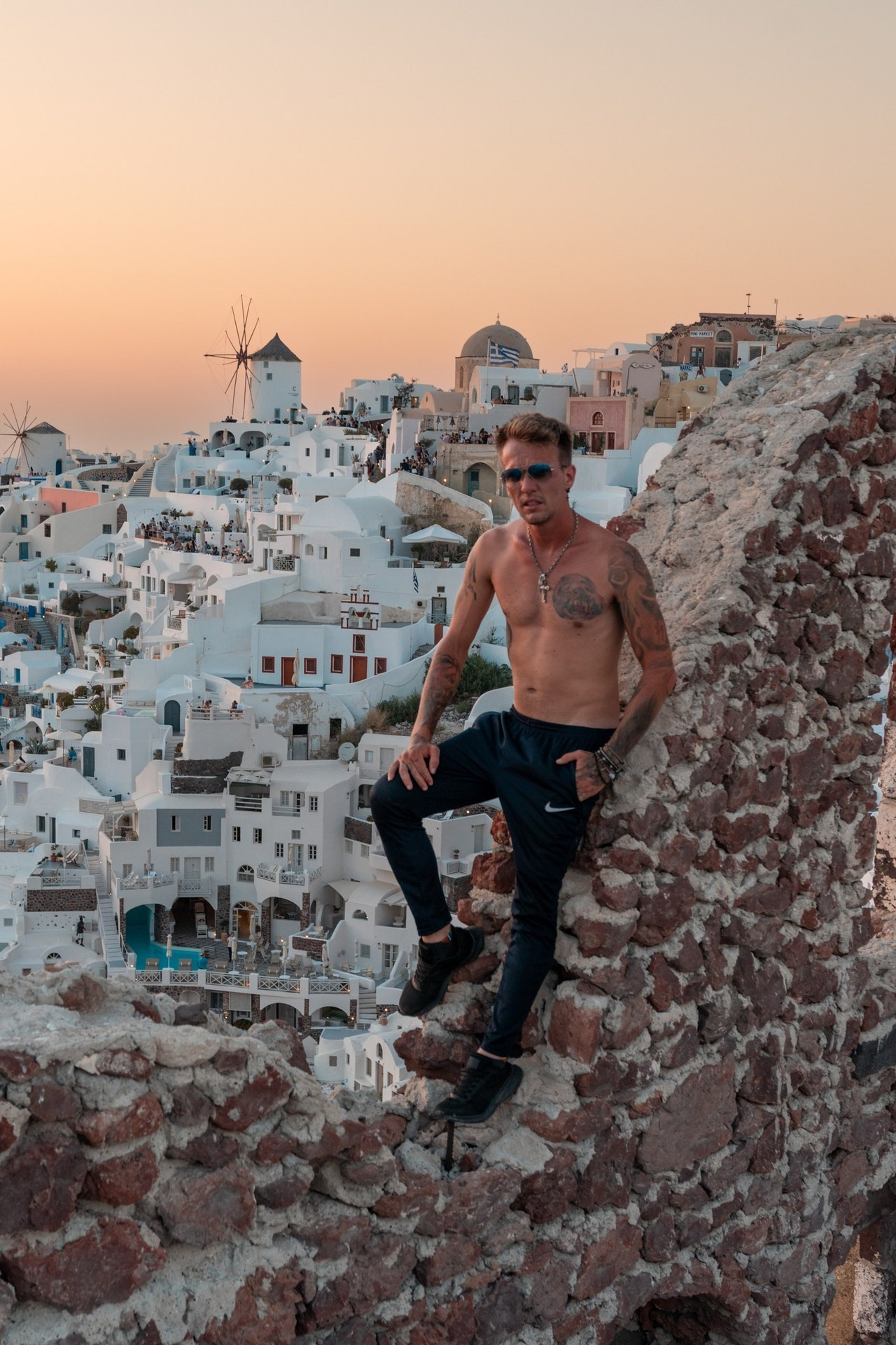 Santorini flying dress reviews photographer & Testimonials | SokoLOVE. Photographer in Santorini SokoLOVE Alex| Flying Dress Santorini