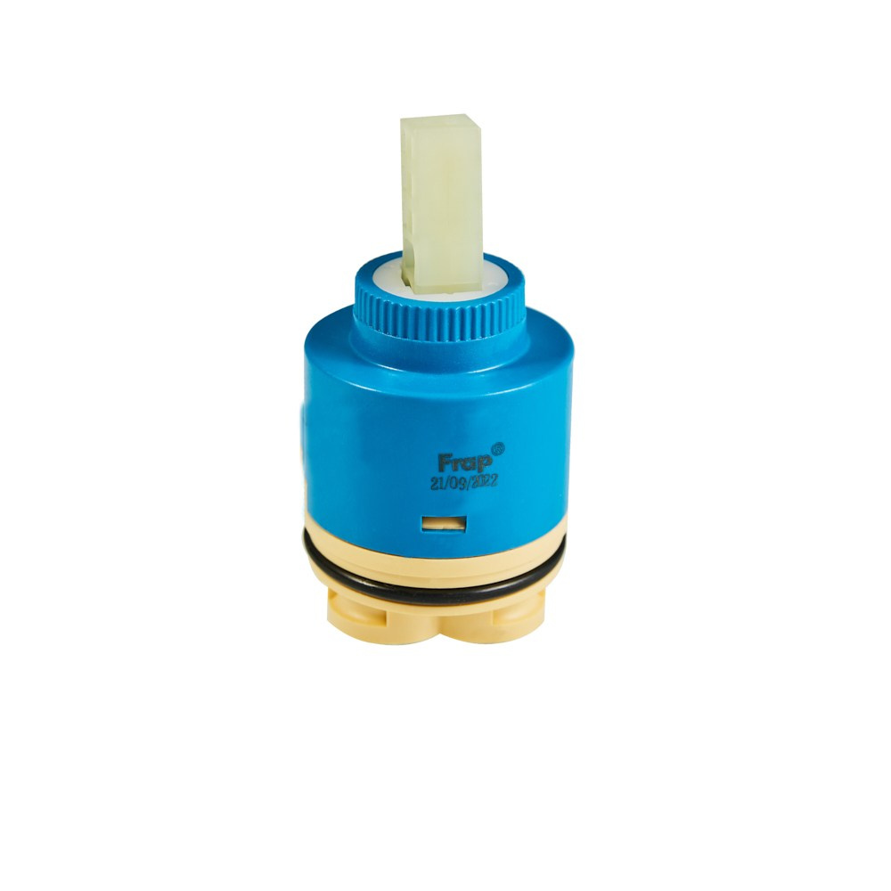 Фотосесія на білому фоні. Предметна зйомка на сайт. чи інстаграм. Фото каталогу