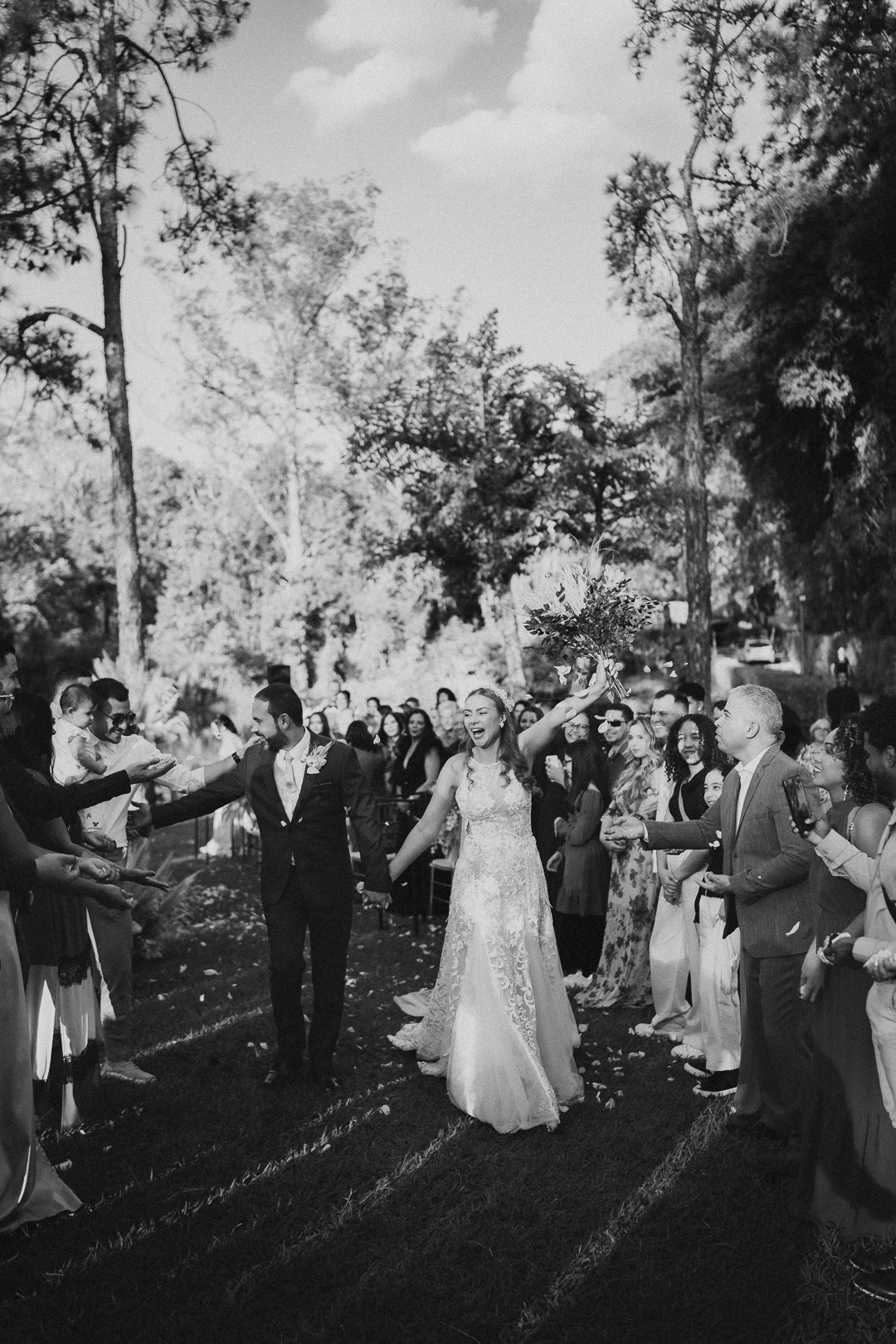Vivian e Paulo. Edu e Josi Fotografia de Casamento em Belo Horizonte | Fotos Naturais