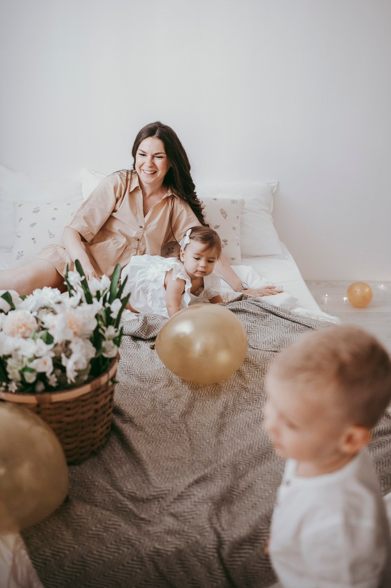 Srnin prvi rodjendan. Deciji i porodicni fotograf u Beogradu Oksana Skendzic