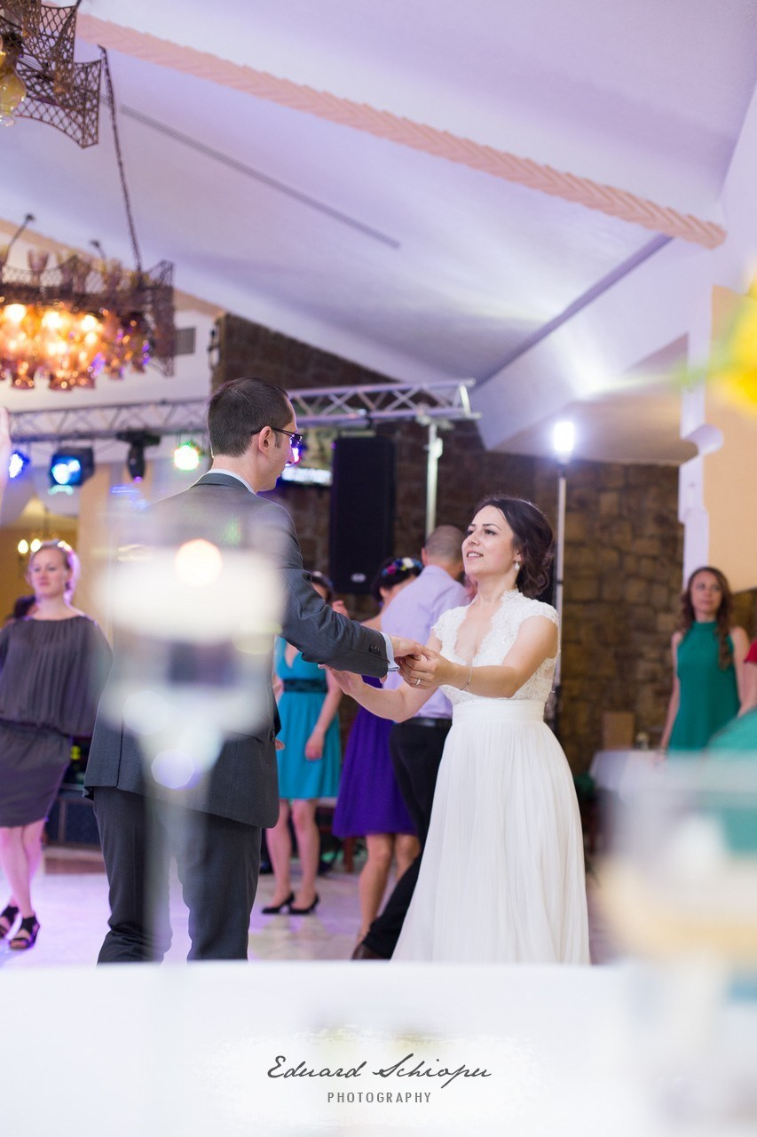 Alina si Andrei by fotograf nunta Neamt — Eduard Schiopu