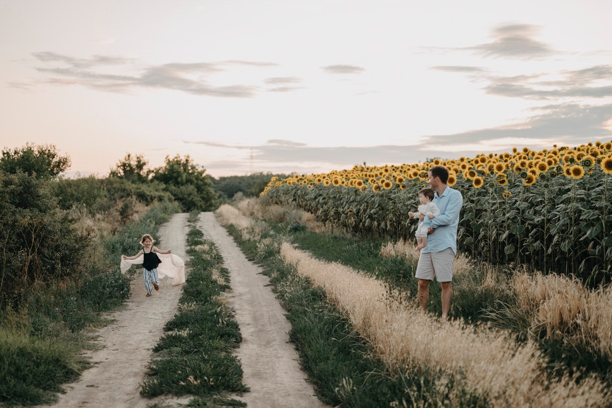 Jelena Milos Dunja i Mila / porodicno fotografisanje. Deciji i porodicni fotograf u Beogradu Oksana Skendzic
