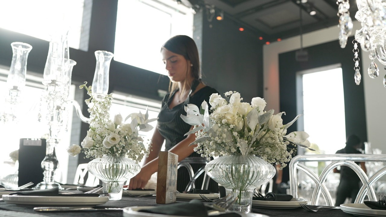 VIA / BASICO. Wedding and events photographers Studio Shalom