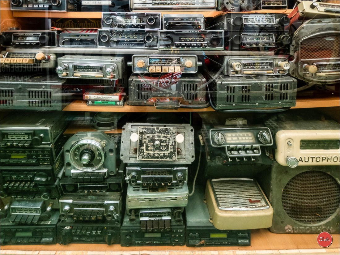 Удивительное место - частный музей старинного хлама - Fahrzeugmuseum. Photographe à Strasbourg | Portraits, Studio, Enfants, Événements