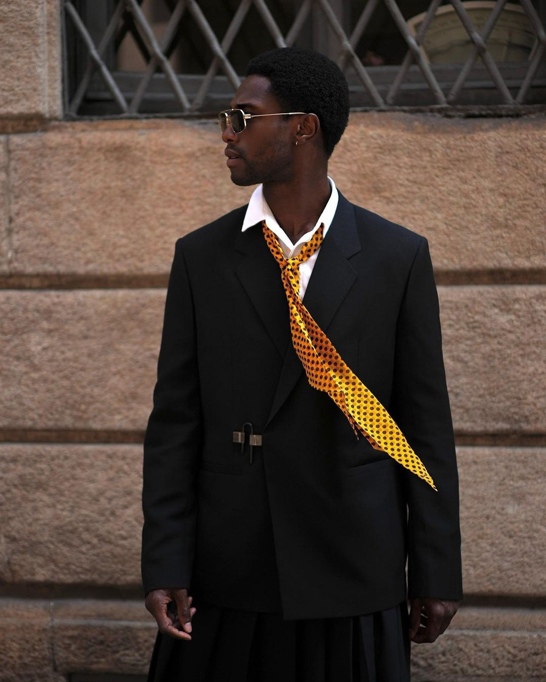 Sadiqdesh. Julia Di |Fashion streetstyle photographer|videomaker in Milan & Paris