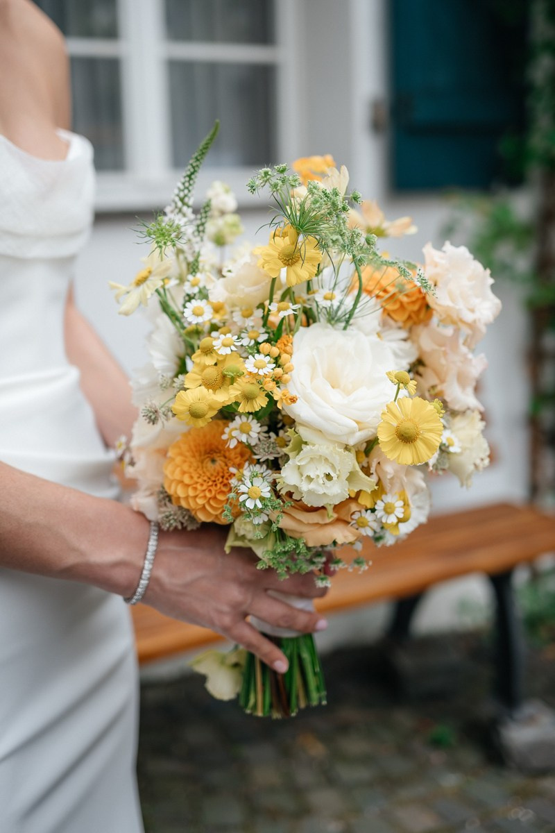 Wedding on a Boat on Mosel River in Beilstein. Wedding photographer & videographer in Germany and Frankfurt | Denis Mirosnik