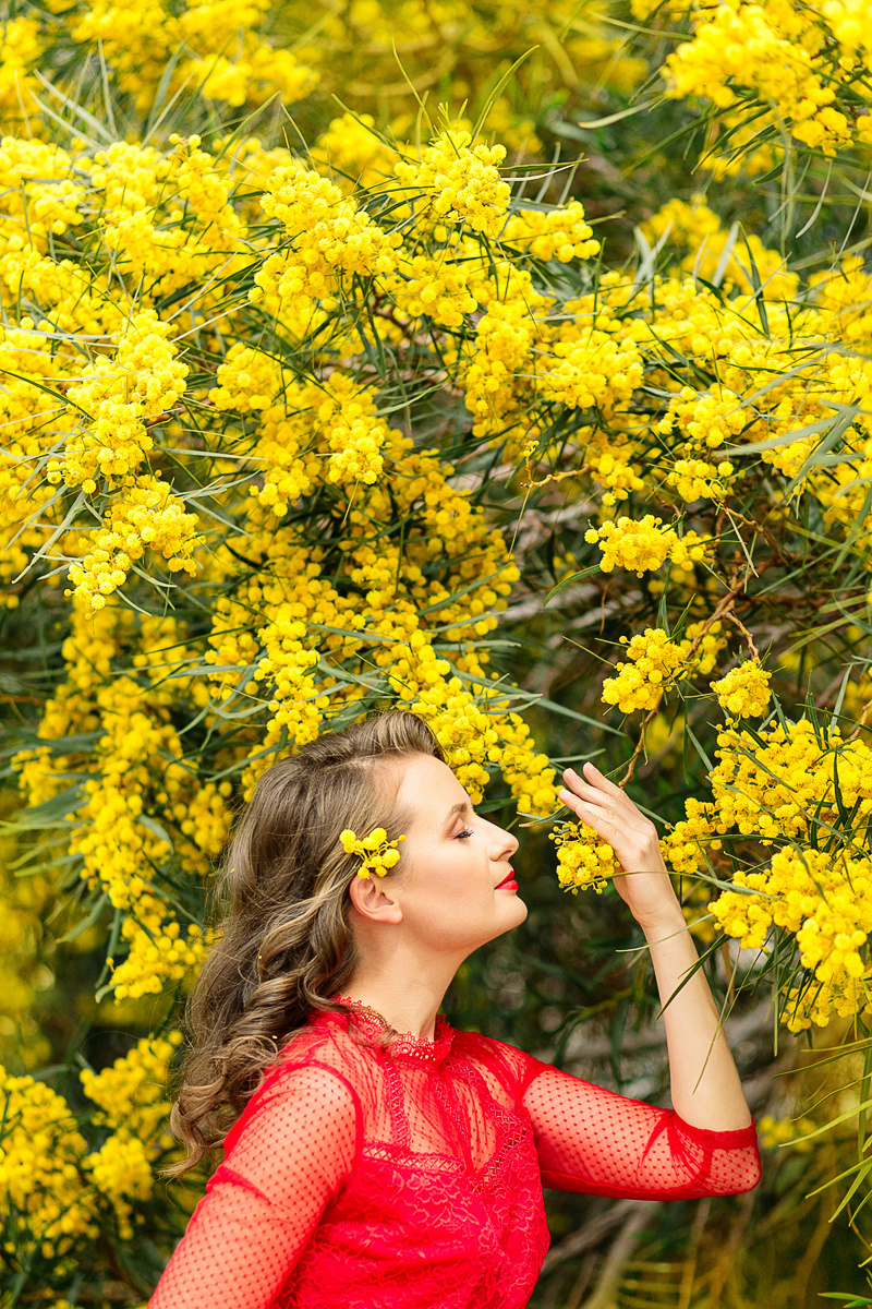 Фотосессии в мимозе в Испании. Фотограф и визажист Анастасия Гусарова