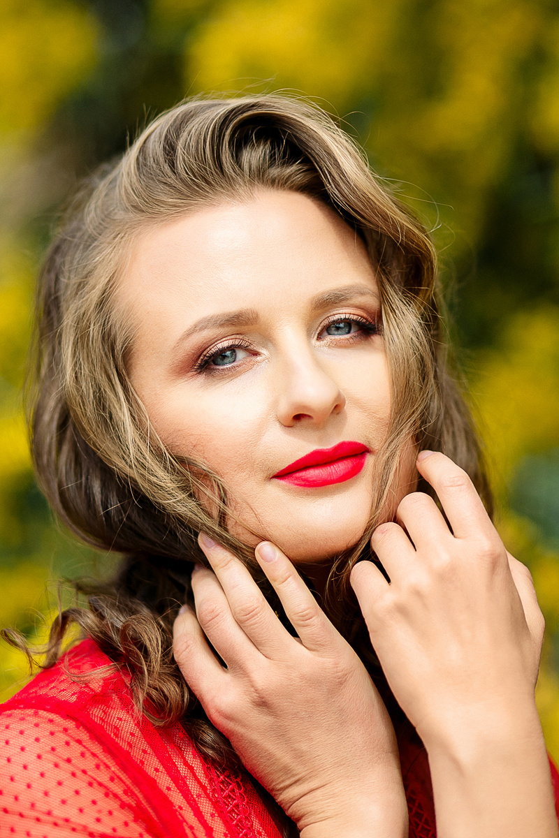 Фотосессии в мимозе в Испании. Фотограф и визажист Анастасия Гусарова