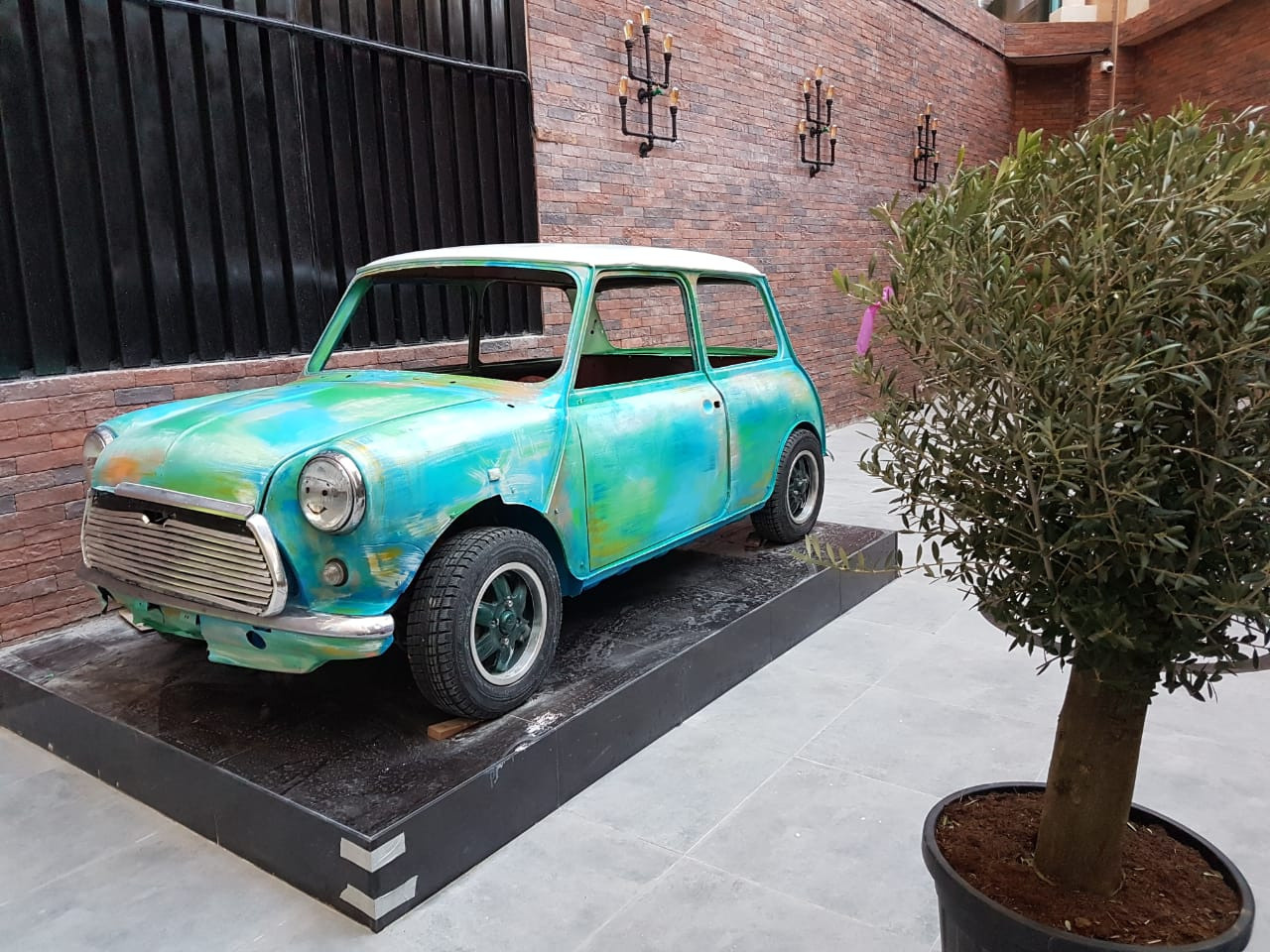 Decorations. Professional Artist, teacher of art, Artistic Photographer In Dubai (U