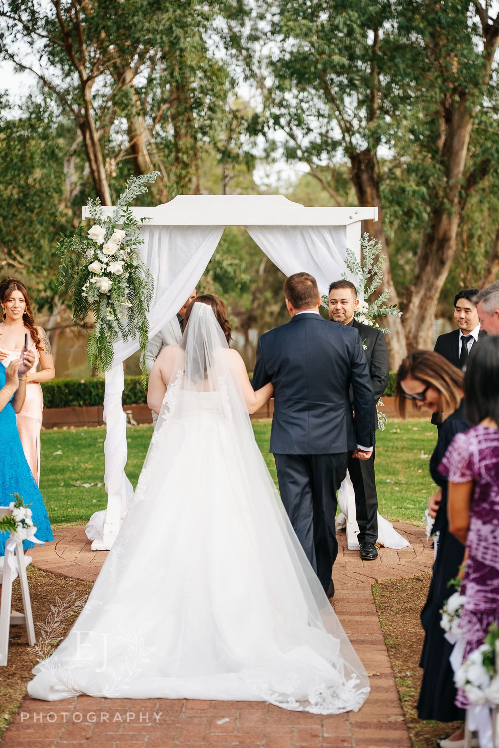 Lauren & Russell — Mandoon Estate. Emma Joy Photography