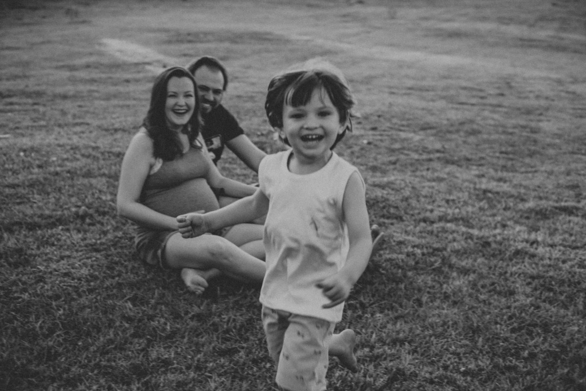 Luana, Victor e Theo a espera de Luísa. Fotógrafa de Eventos em São Paulo e Sorocaba Kika Damasceno