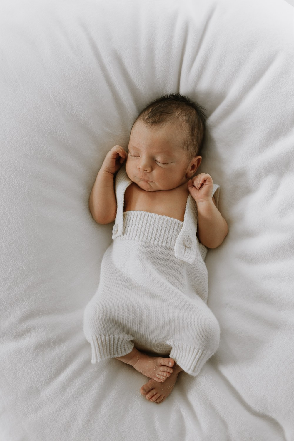 Neugeborenenfotografie Düsseldorf, Newborn Shooting Düsseldorf, Babyfotograf Düsseldorf, natürliche Babyfotos, Familienfotografie Düsseldorf, Neugeborenenshooting NRW.