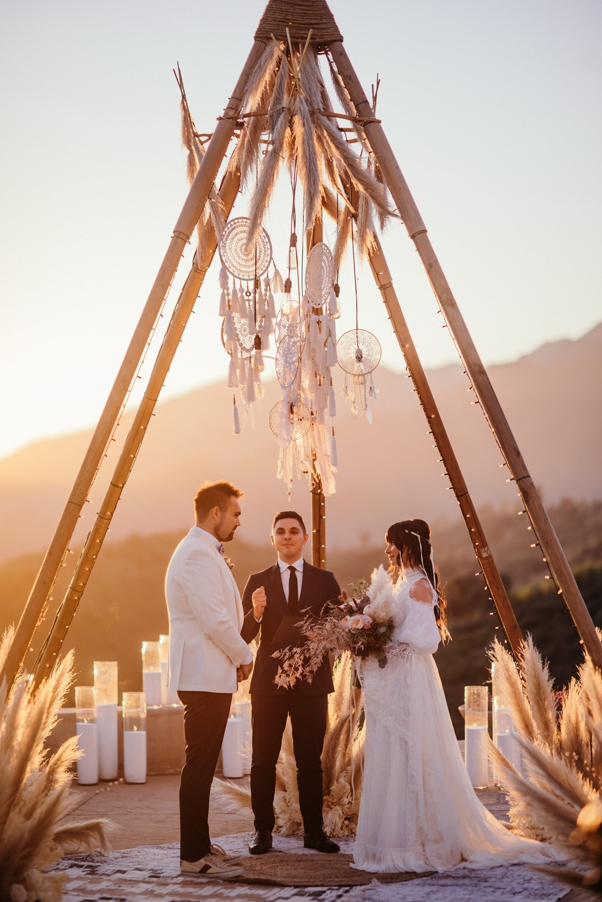 Wedding photo shoot. Wedding photographer. Wedding, maternity and family photographer in Charlotte Tasha Minn