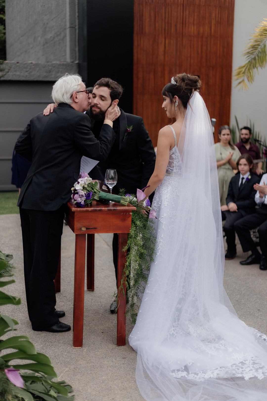 Cecília e João. Edu e Josi Fotografia de Casamento em Belo Horizonte | Fotos Naturais