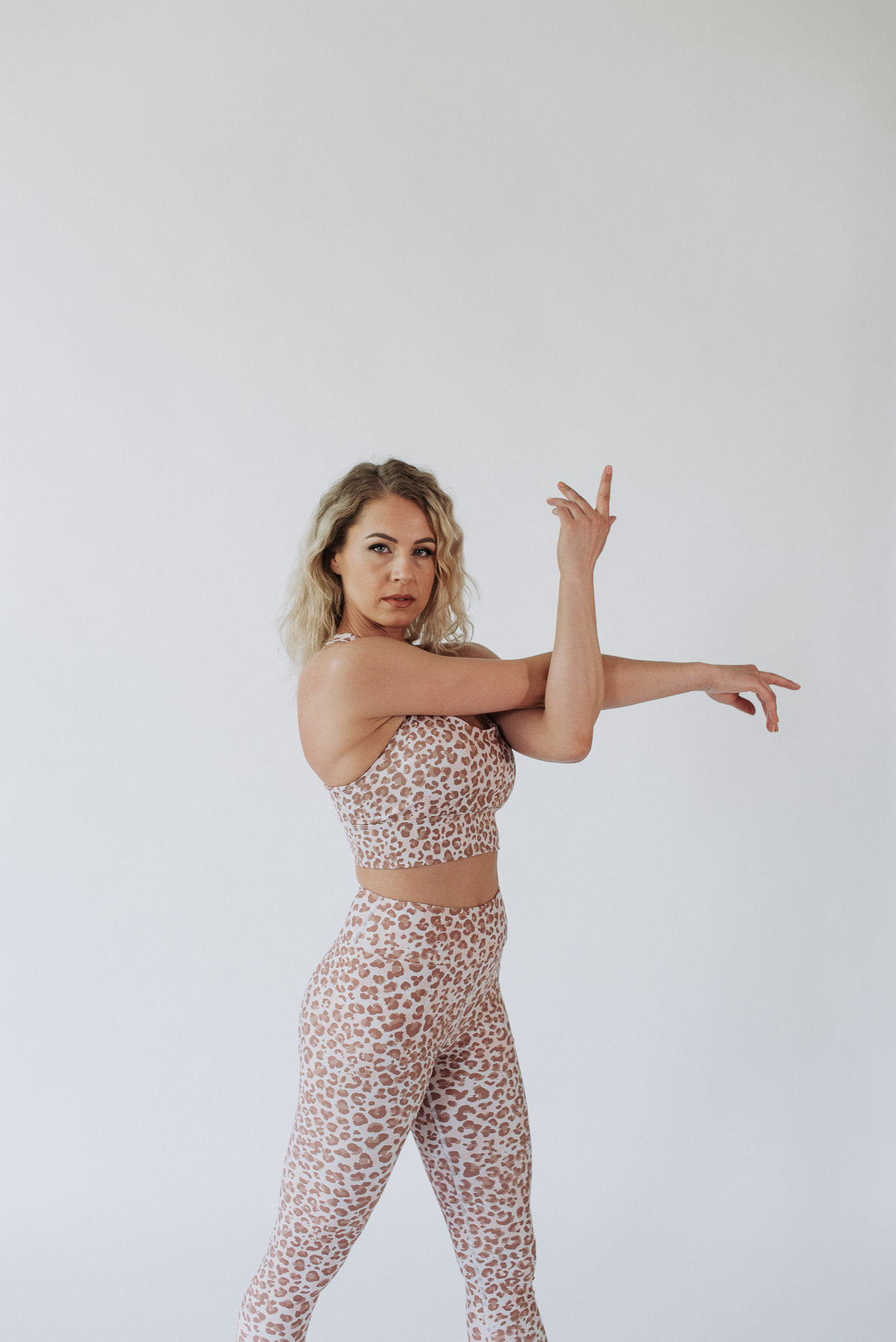 Julyit. Wedding photographer in Europe