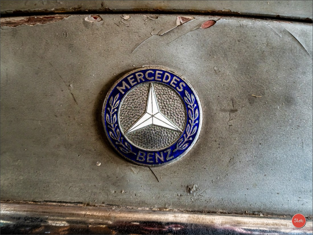 Удивительное место - частный музей старинного хлама - Fahrzeugmuseum. Photographe à Strasbourg | Portraits, Studio, Enfants, Événements