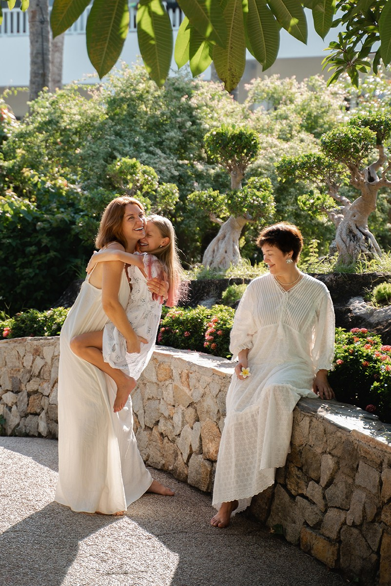 Family Photography in Hoi An | Natural & Candid Moments. Photographer in Hoi An — Veronika Guzenko. Natural photoshoots for couples, families and solo travelers. Book your shoot today