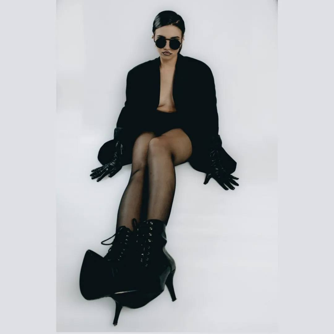 Victoria. Candler Creative