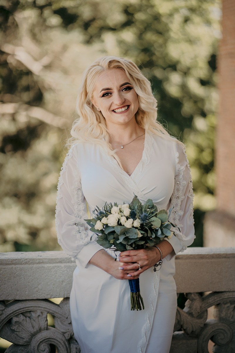 Cununie civila. Amy Foto