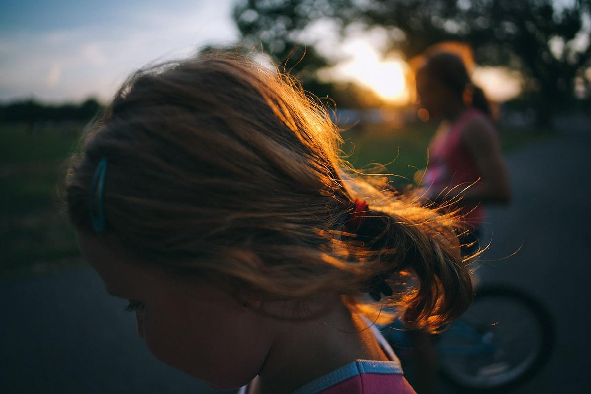 10 years ago Today — First day of school (Sophie and Eva) — Sony A7R II + Ultron 21mm f1.8 (Everything without autofocus). Emin Kuliyev — Award-Winning Wedding Photojournalist NYC & USA | Best Wedding Photographer Known for Candid, Timeless Moments