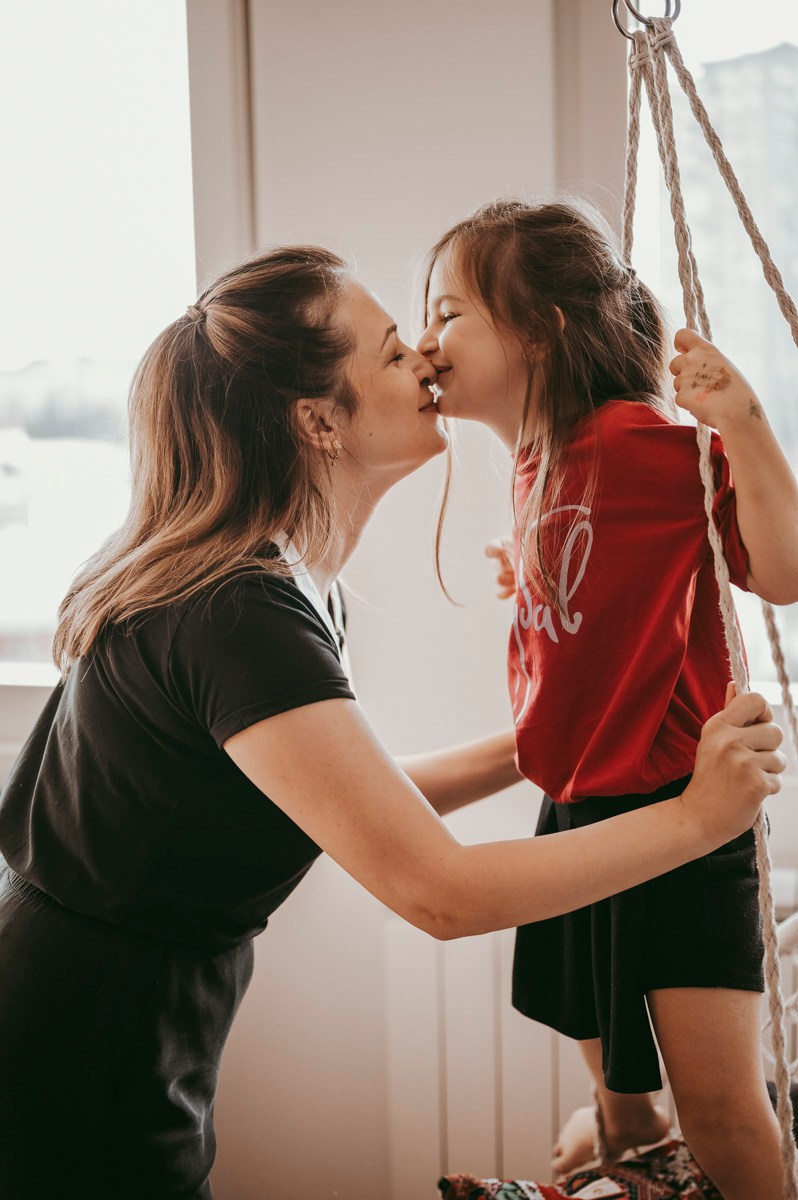 Dobro dosao, Jakove / porodicno fotografisanje kod kuce. Deciji i porodicni fotograf u Beogradu Oksana Skendzic