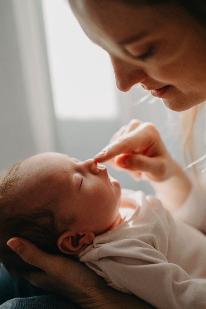 Fotografisanje bebe kod kuce — Milana, Milos, Marko i Mila. Deciji i porodicni fotograf u Beogradu Oksana Skendzic
