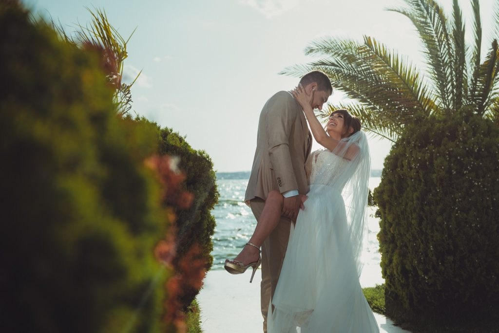 Fotograf profesionist nunta Constanta. Bianca Bechisi - Fotograf profesionist Constanta