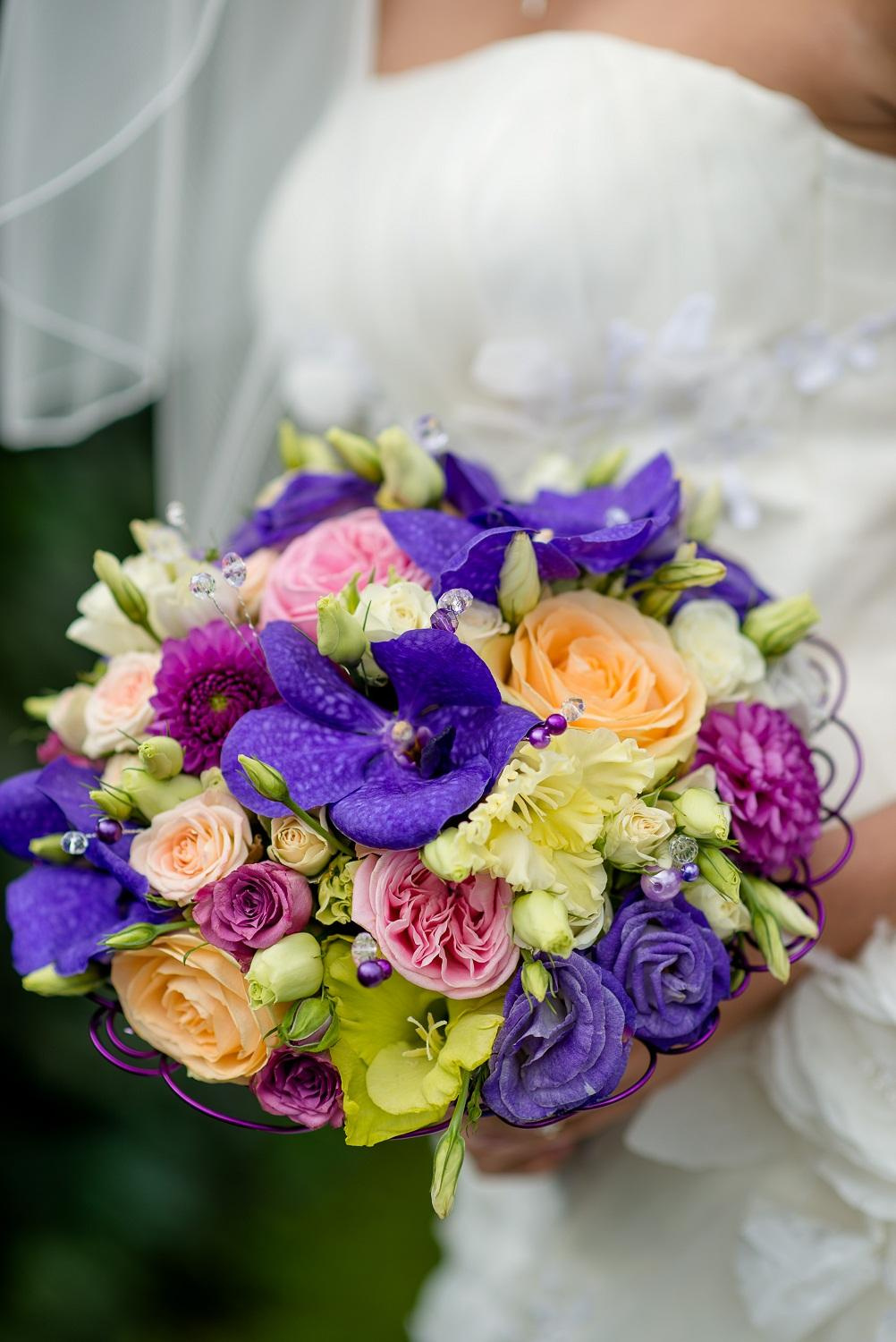 Līgavas pušķis violeta toņos. Event design, decoration, floristry, gift, Irina Novika, Riga, Latvia