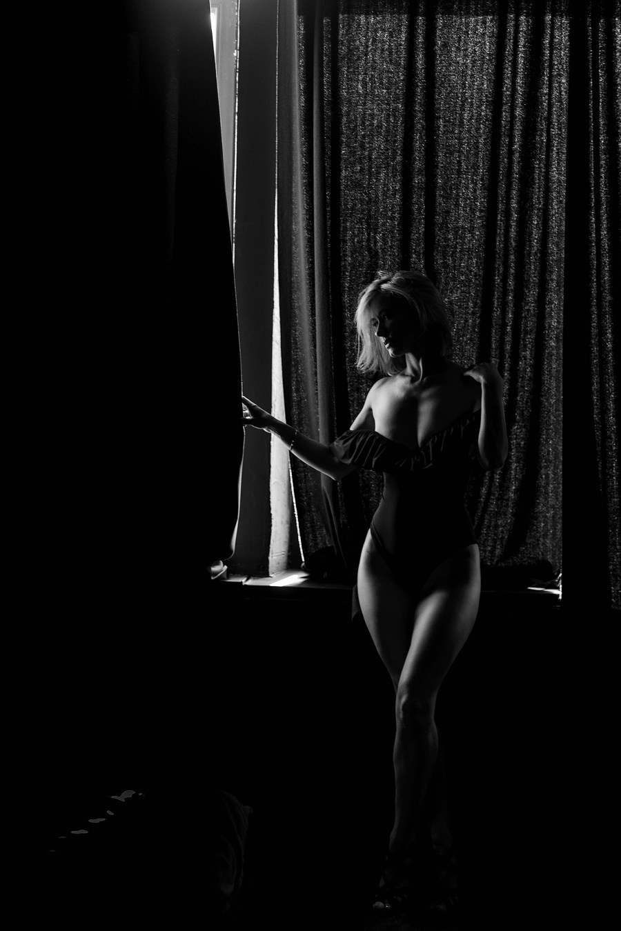 Natasza. Sensualna w studio. Fotograf w Krakowie i Europie