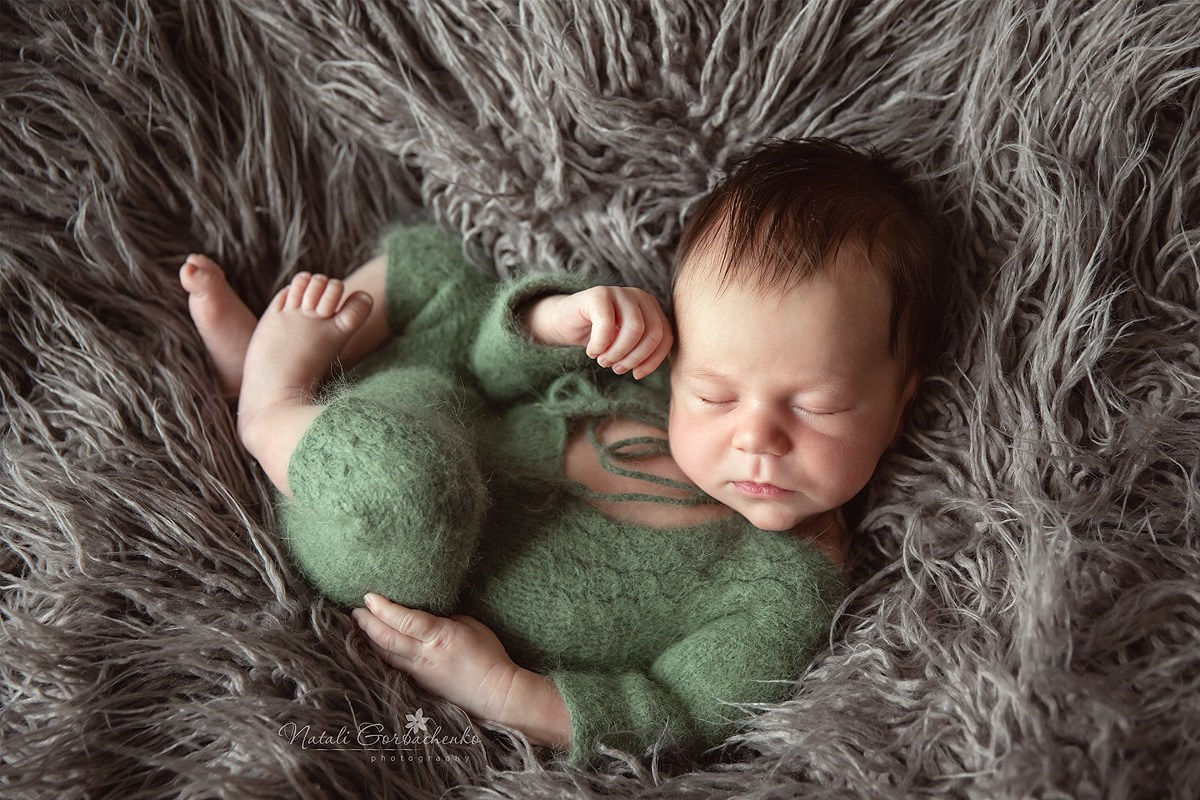 Новонароджені малюки. Дитячий, сімейний, а також newborn фотограф і викладач у Києві Наталія