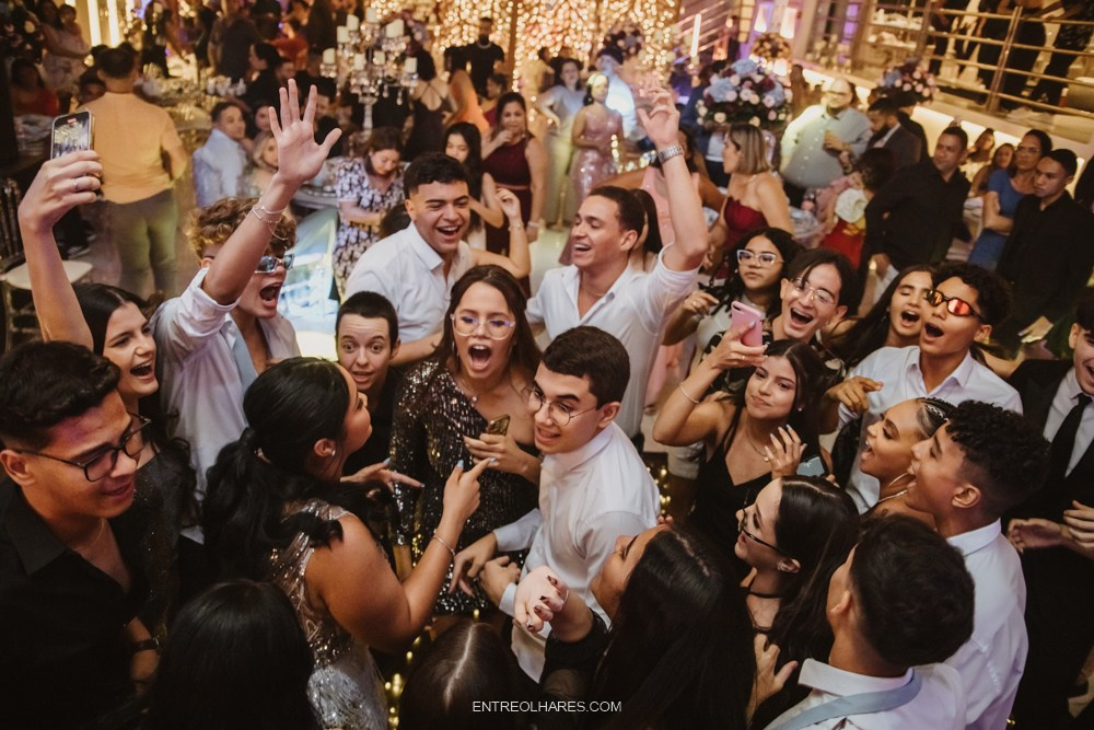 15 Anos Nayla. EntreOlhares Fotografia e Filmagem de Casamentos em Recife/PE e João Pessoa/PB — Momentos únicos eternizados com sensibilidade