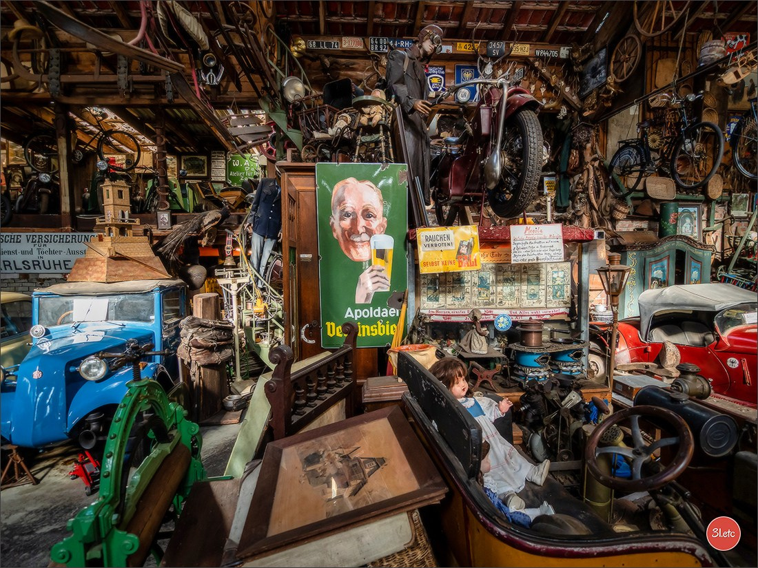 Удивительное место - частный музей старинного хлама - Fahrzeugmuseum. Photographe à Strasbourg | Portraits, Studio, Enfants, Événements