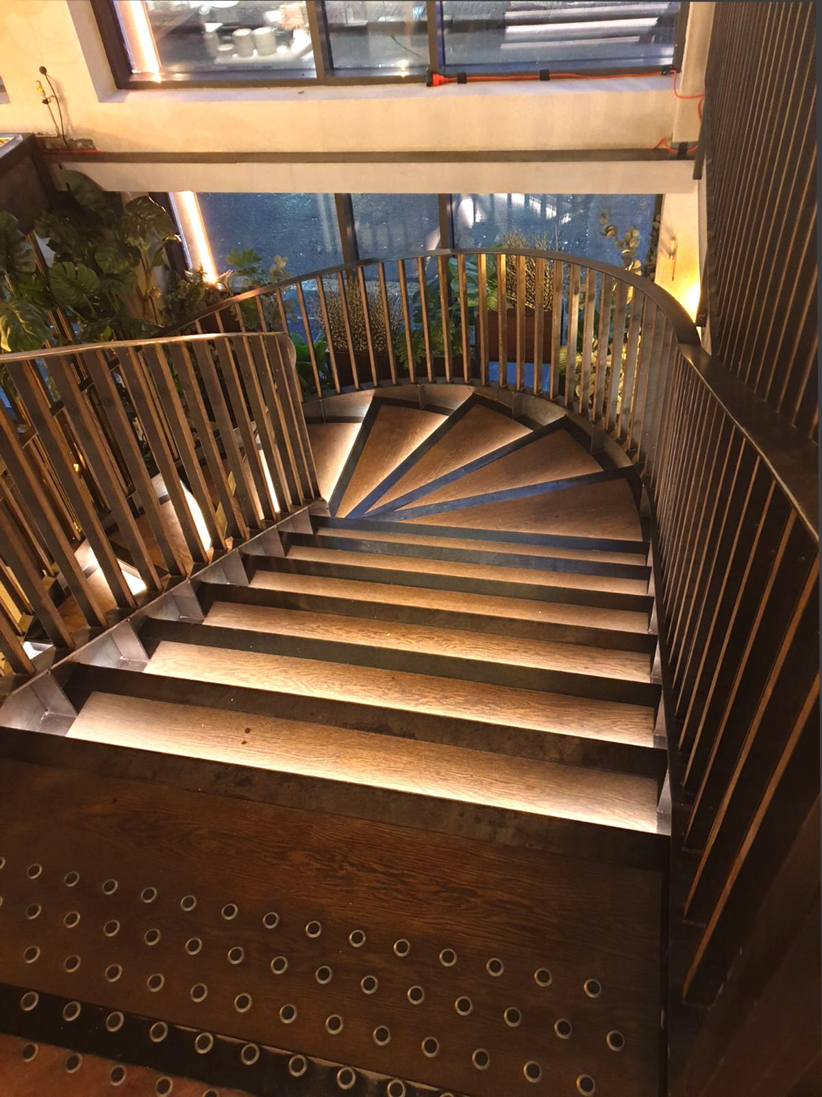 Коммерческие проекты Марии Тарлецкой. Скульптор кузнец Мария Тарлецкая