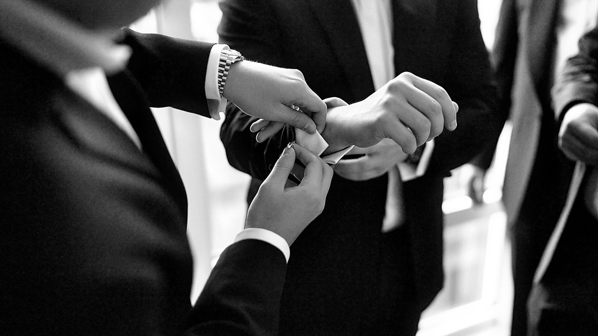 Best Wedding Photographer NYC | Emin Kuliyev | Top 10 Worldwide | Candid & Documentary Style | Prices in Manhattan & New York City. Emin Kuliyev — Award-Winning Wedding Photojournalist NYC & USA | Best Wedding Photographer Known for Candid, Timeless Moments