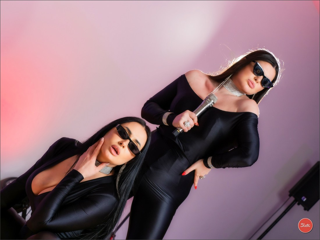 Photographing a singing duet. Photographe à Strasbourg | Portraits, Studio, Enfants, Événements