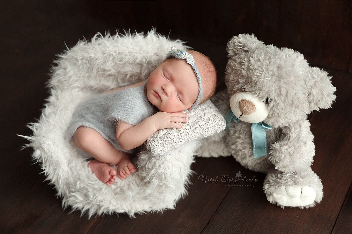 Новонароджені малюки. Дитячий, сімейний, а також newborn фотограф і викладач у Києві Наталія