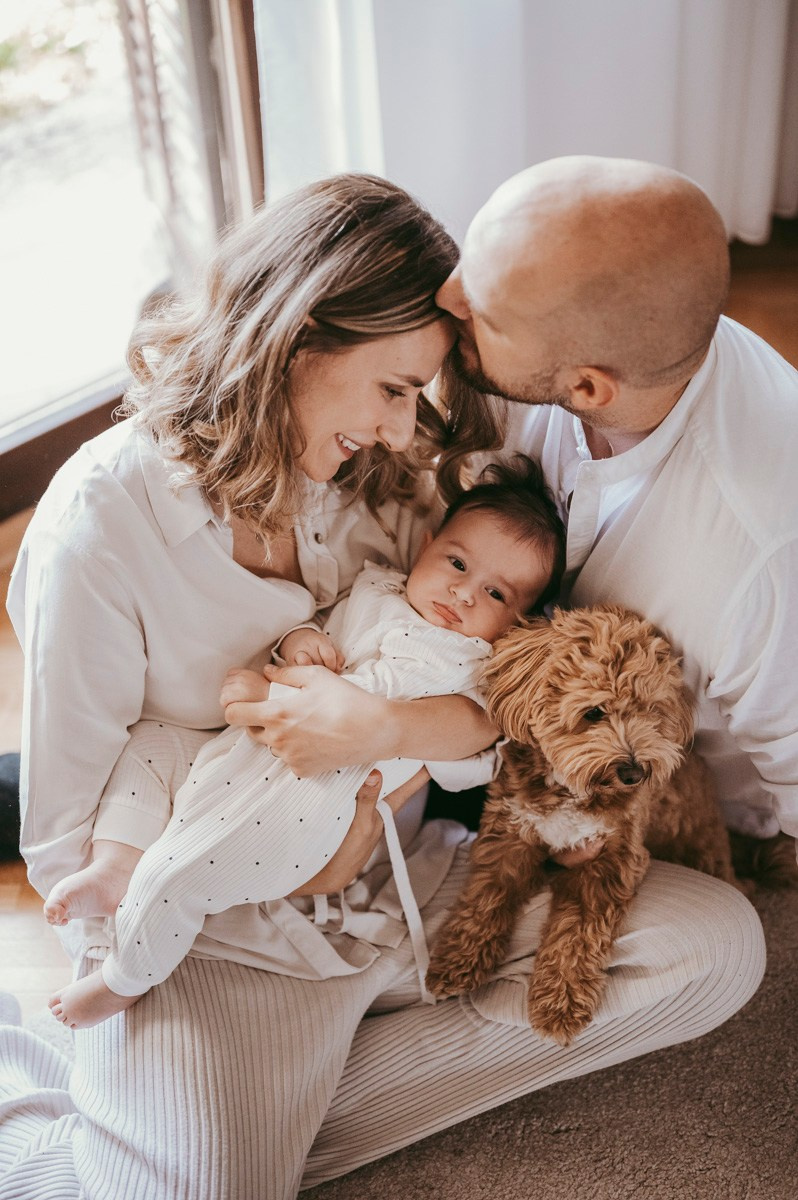 Katarina, Marko i Elena / porodicno fotografisanje kod kuce. Deciji i porodicni fotograf u Beogradu Oksana Skendzic