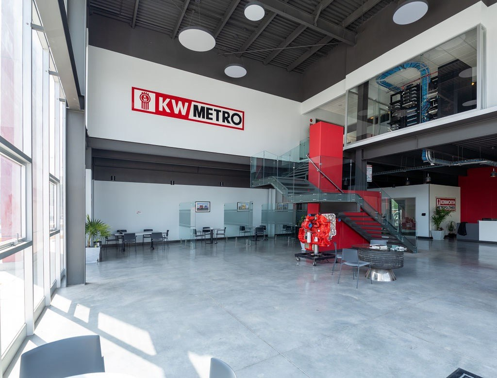 Kenworth Instalaciones. Alex Martínez Fotógrafo | Bodas, retratos y eventos en Tijuana