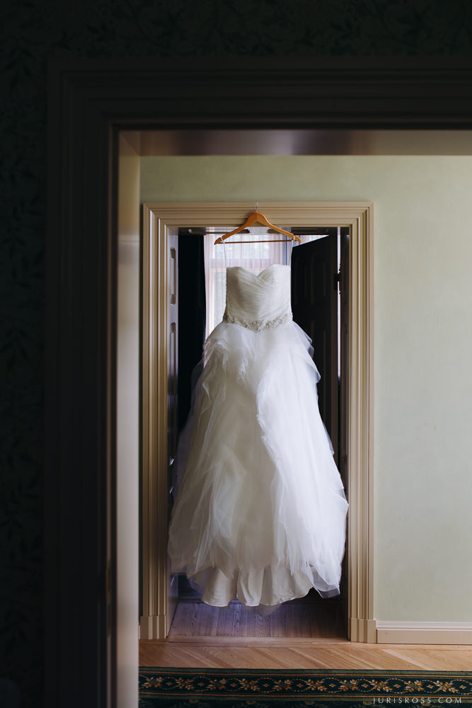 Kāzas Jaunmoku pilī ar ceremoniju lapenē