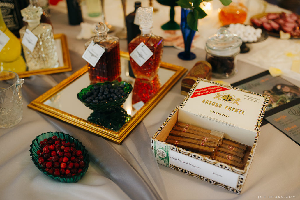 Kāzas Jaunmoku pilī ar ceremoniju lapenē