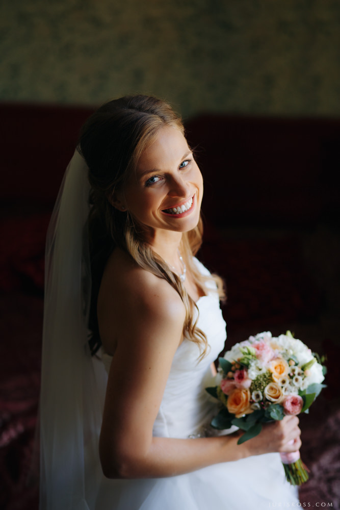 Kāzas Jaunmoku pilī ar ceremoniju lapenē