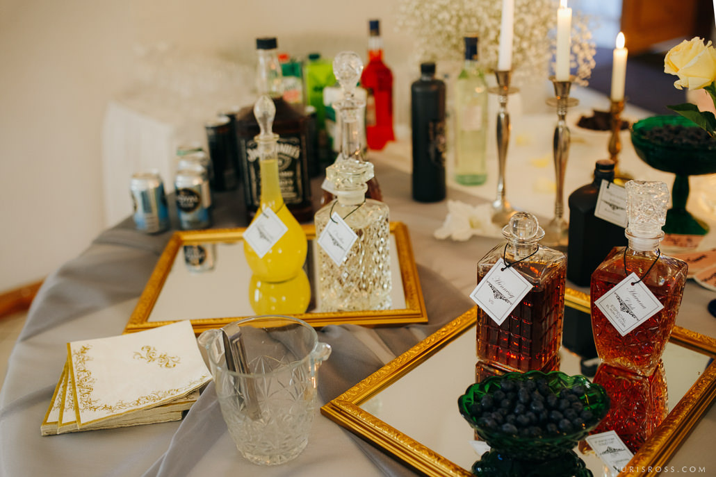 Kāzas Jaunmoku pilī ar ceremoniju lapenē