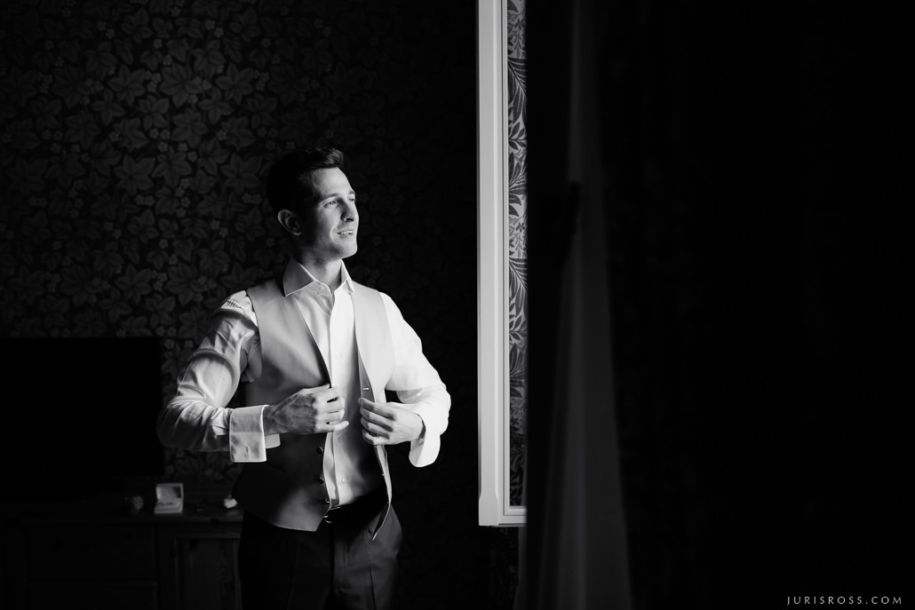 Kāzas Jaunmoku pilī ar ceremoniju lapenē