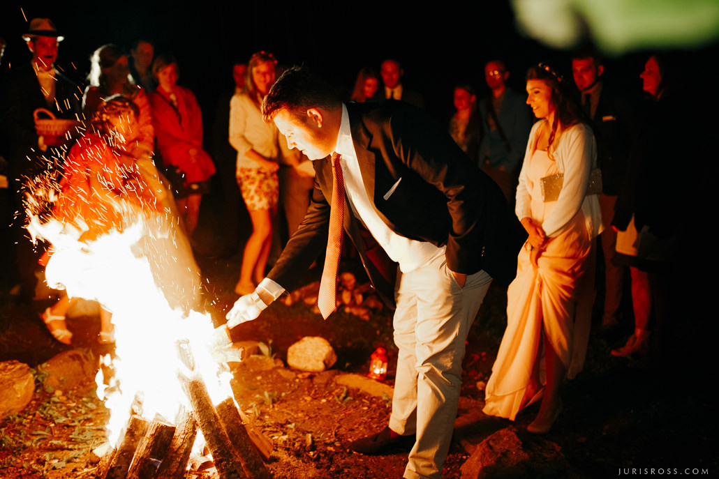 Kāzas Jaunmoku pilī ar ceremoniju lapenē